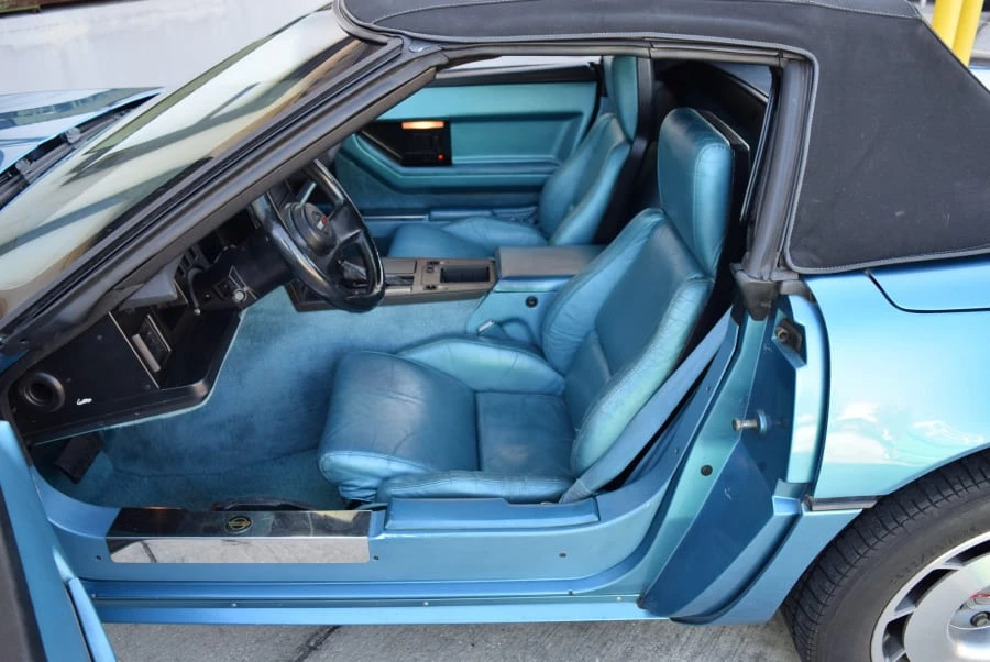 1987 Chevrolet Corvette C4 - Image 8 of 11
