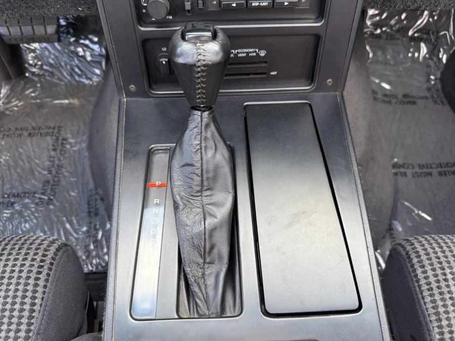 1987 Chevrolet Corvette C4 - Image 20 of 28