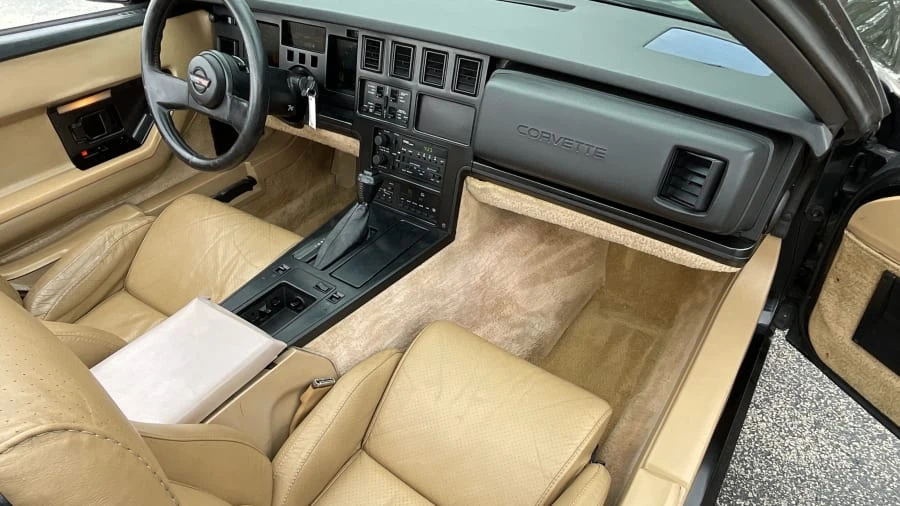 1987 Chevrolet Corvette C4 - Image 4 of 11