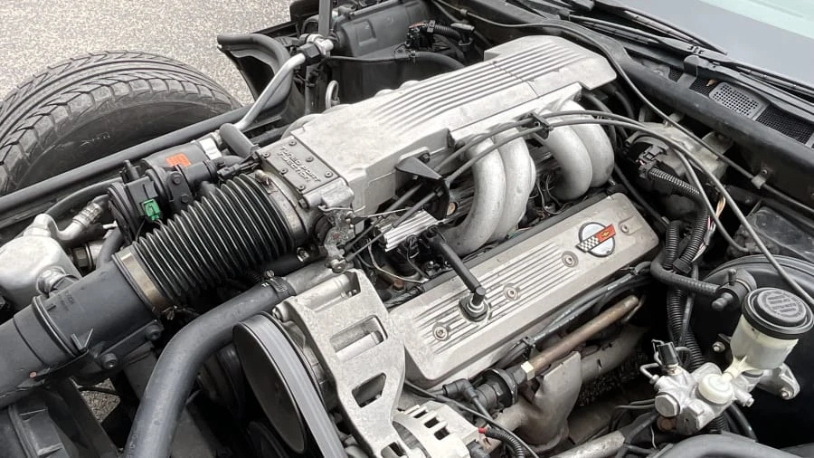 1987 Chevrolet Corvette C4 - Image 5 of 11