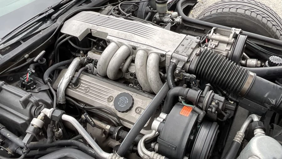 1987 Chevrolet Corvette C4 - Image 6 of 11
