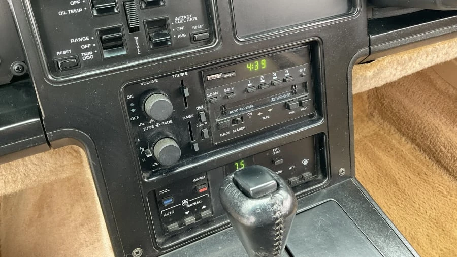 1987 Chevrolet Corvette C4 - Image 7 of 11