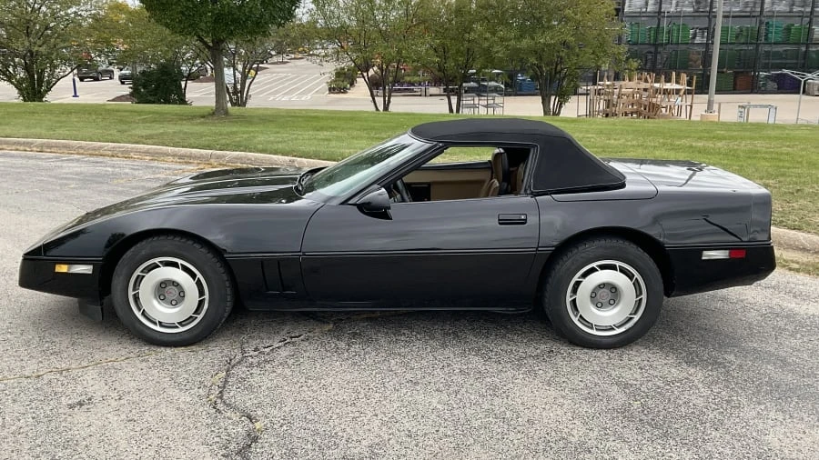 1987 Chevrolet Corvette C4 - Image 10 of 11