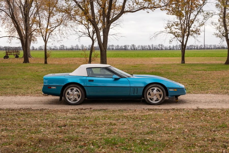 1987 Chevrolet Corvette C4 - Image 2 of 14