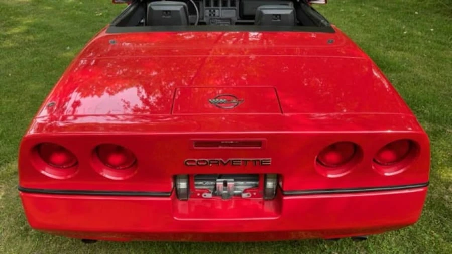 1987 Chevrolet Corvette C4 - Image 12 of 28