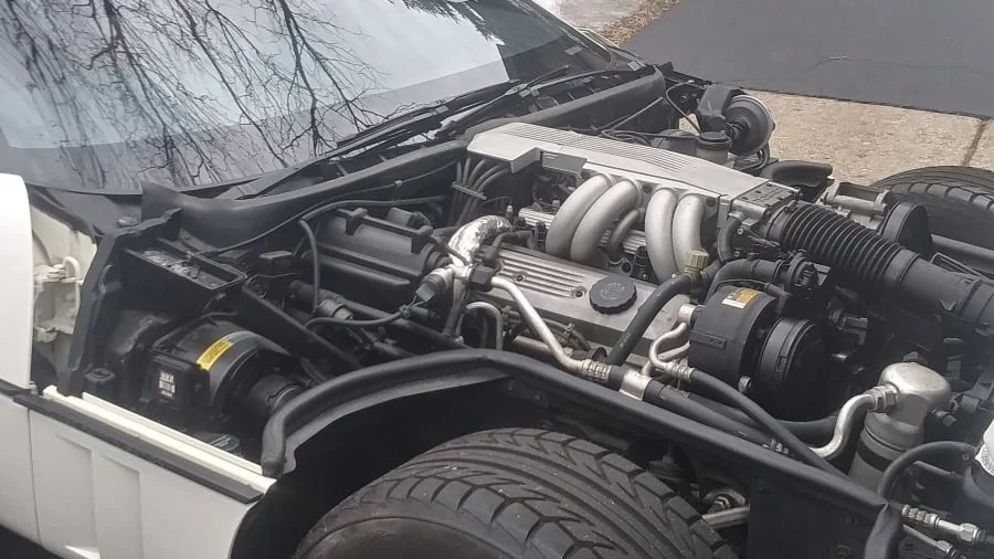 1987 Chevrolet Corvette C4 - Image 11 of 23