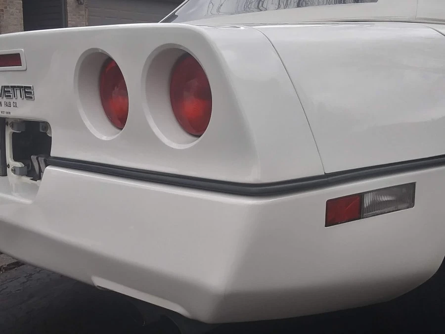 1987 Chevrolet Corvette C4 - Image 14 of 23