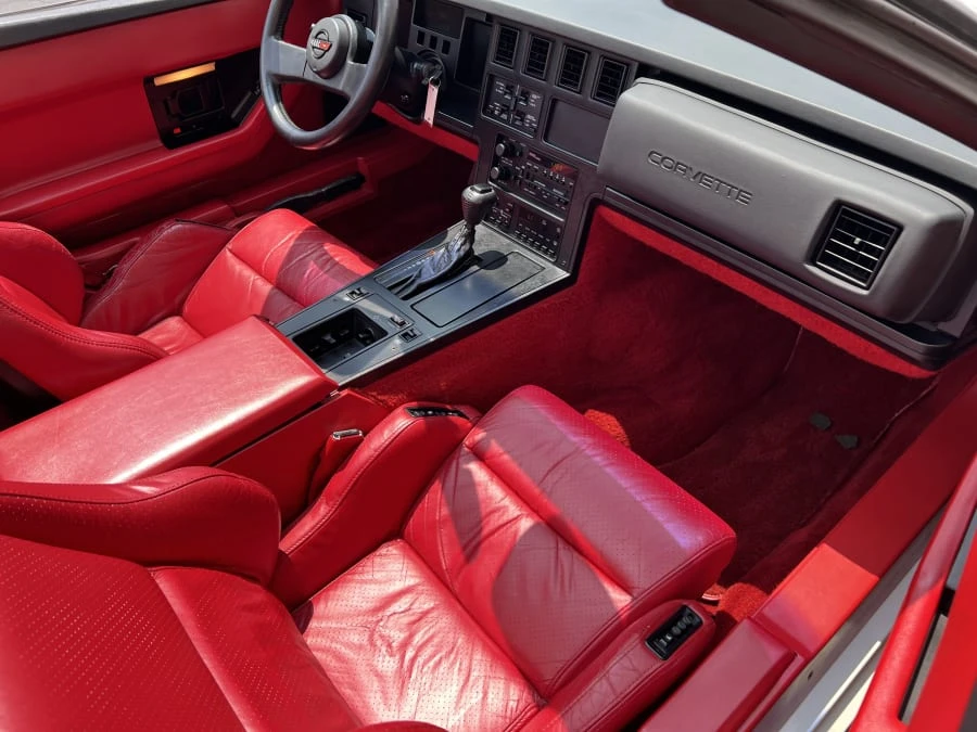 1987 Chevrolet Corvette C4 - Image 8 of 10