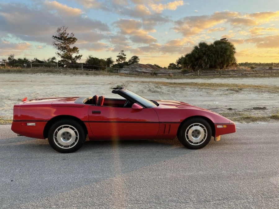 1987 Chevrolet Corvette C4 - Image 10 of 11