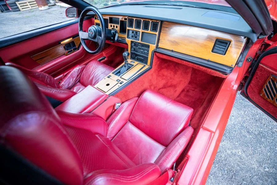 1987 Chevrolet Corvette C4 - Image 21 of 26