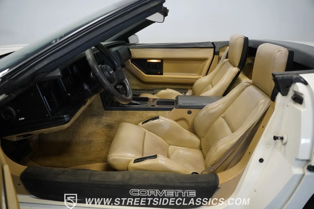 1987 Chevrolet Corvette C4 - Image 5 of 12