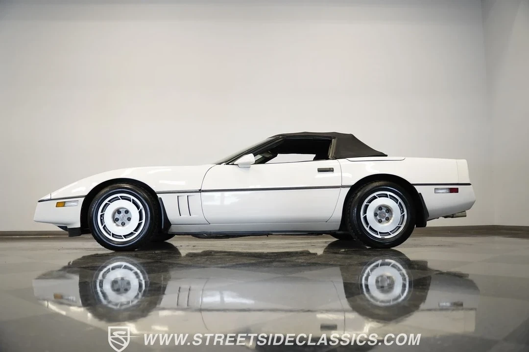 1987 Chevrolet Corvette C4 - Image 9 of 12