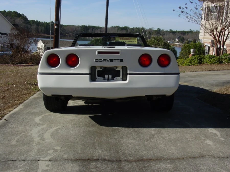 1987 Chevrolet Corvette C4 - Image 3 of 8