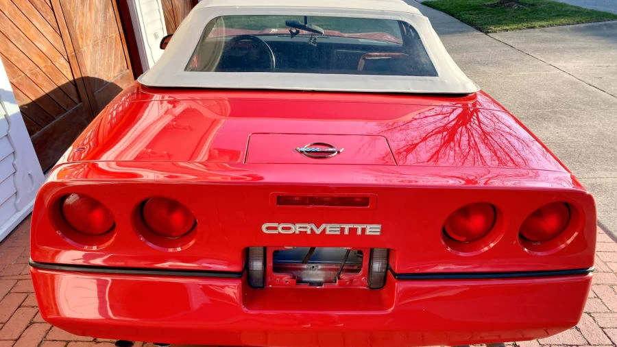 1987 Chevrolet Corvette C4 - Image 8 of 11