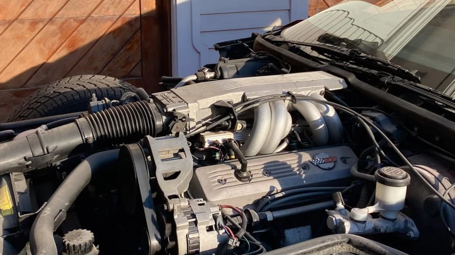 1987 Chevrolet Corvette C4 - Image 6 of 11