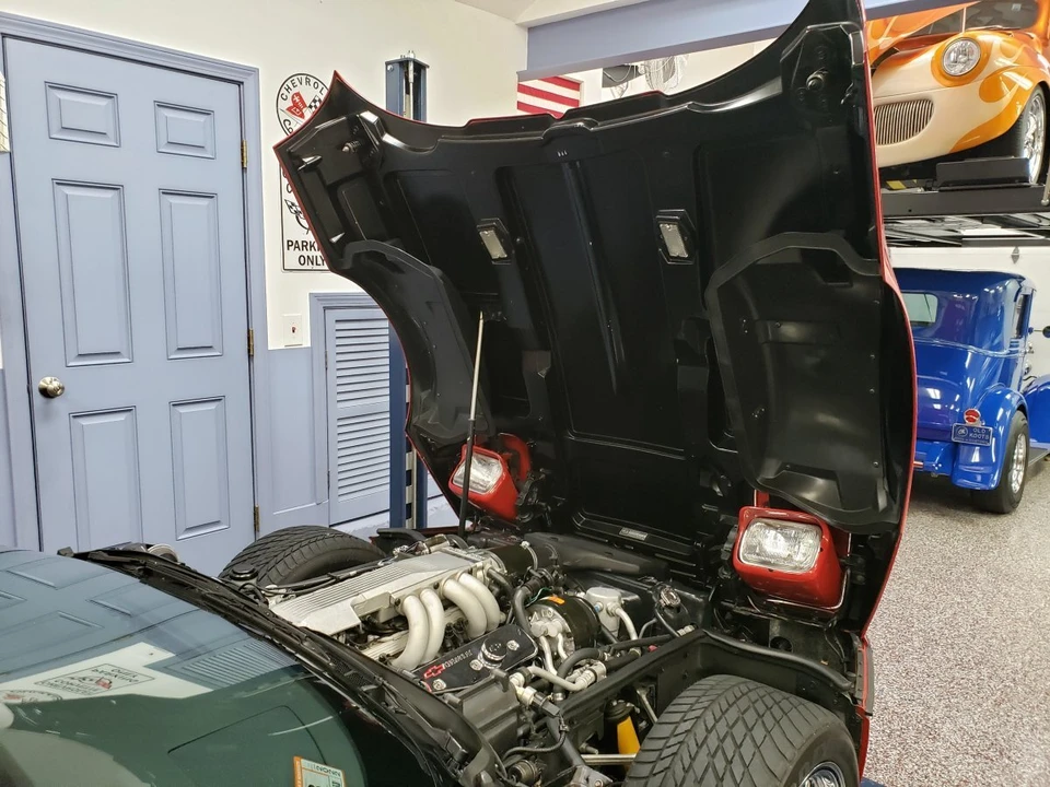 1987 Chevrolet Corvette C4 - Image 13 of 31