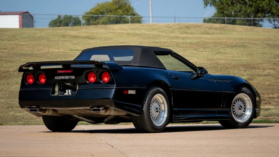 1987 Chevrolet Corvette C4 - Image 13 of 19