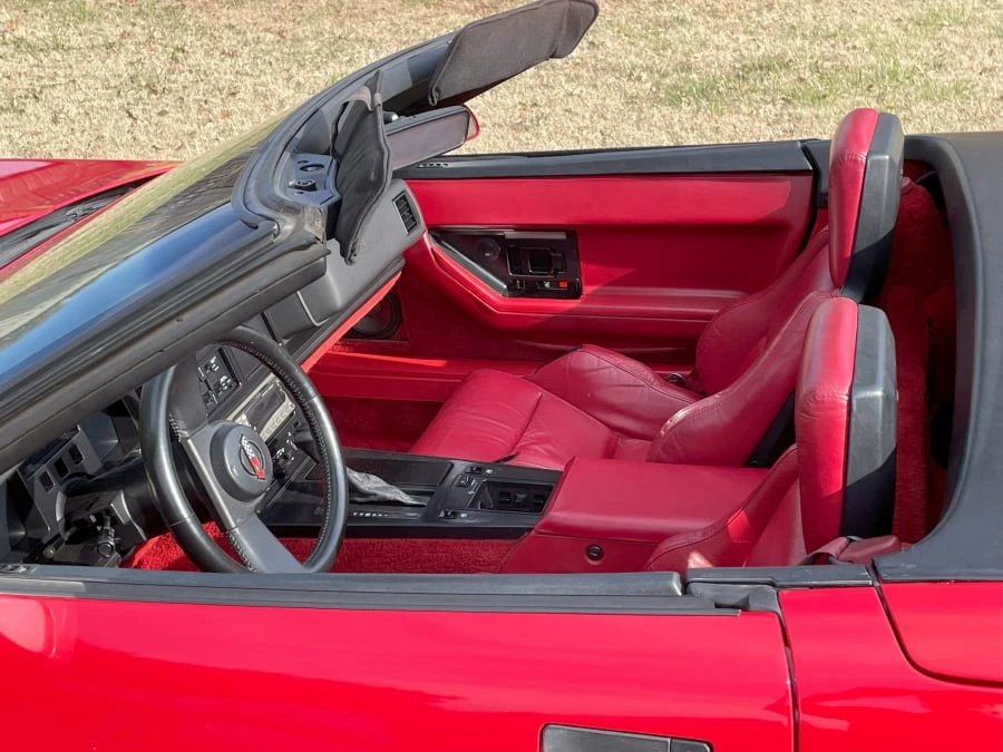 1987 Chevrolet Corvette C4 - Image 23 of 27