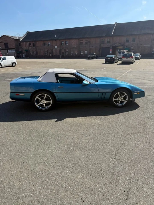 1987 Chevrolet Corvette C4 - Image 4 of 15