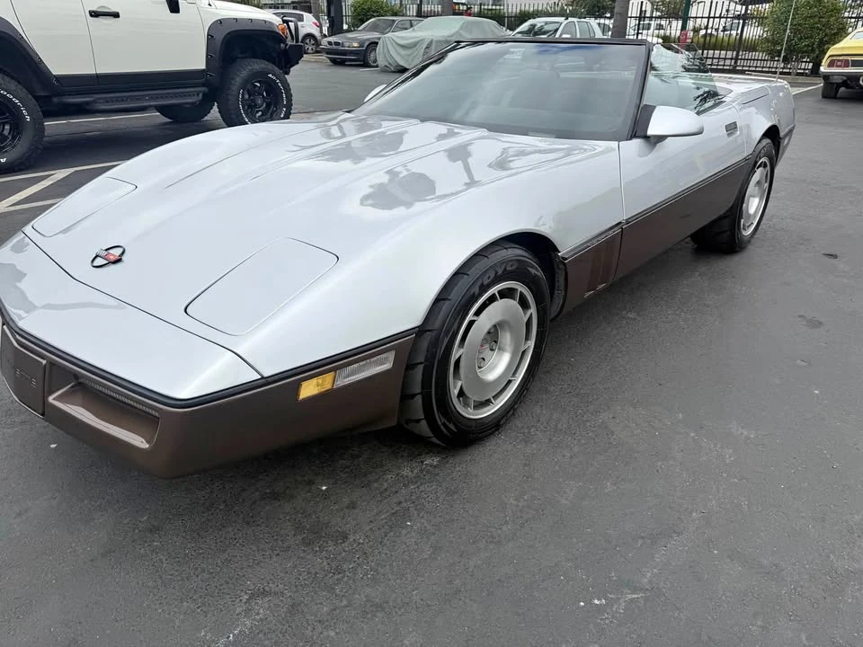 1987 Chevrolet Corvette C4 - Image 1 of 11