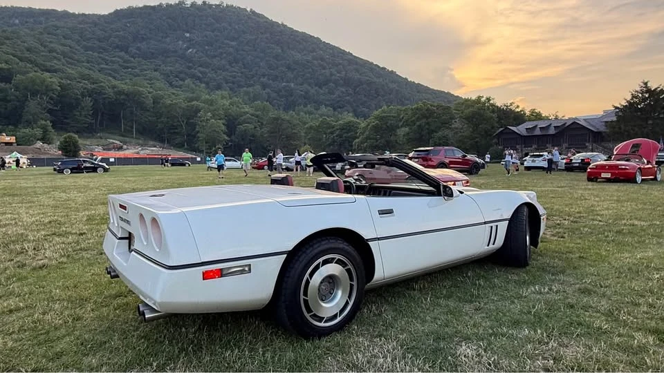 1987 Chevrolet Corvette C4 - Image 2 of 16