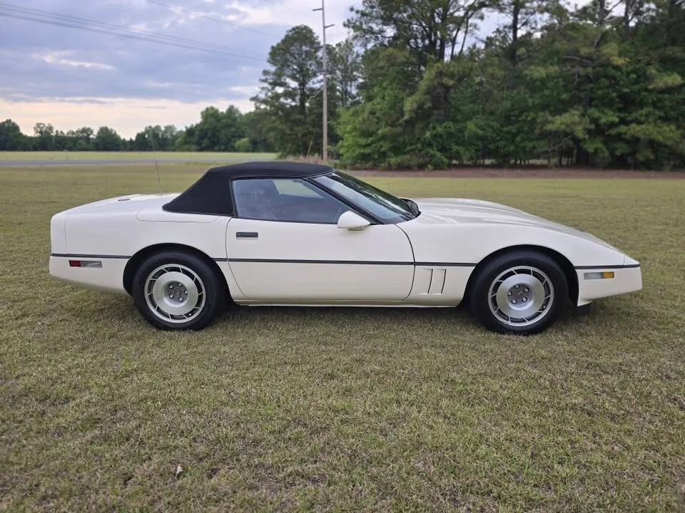1987 Chevrolet Corvette C4 - Image 9 of 20