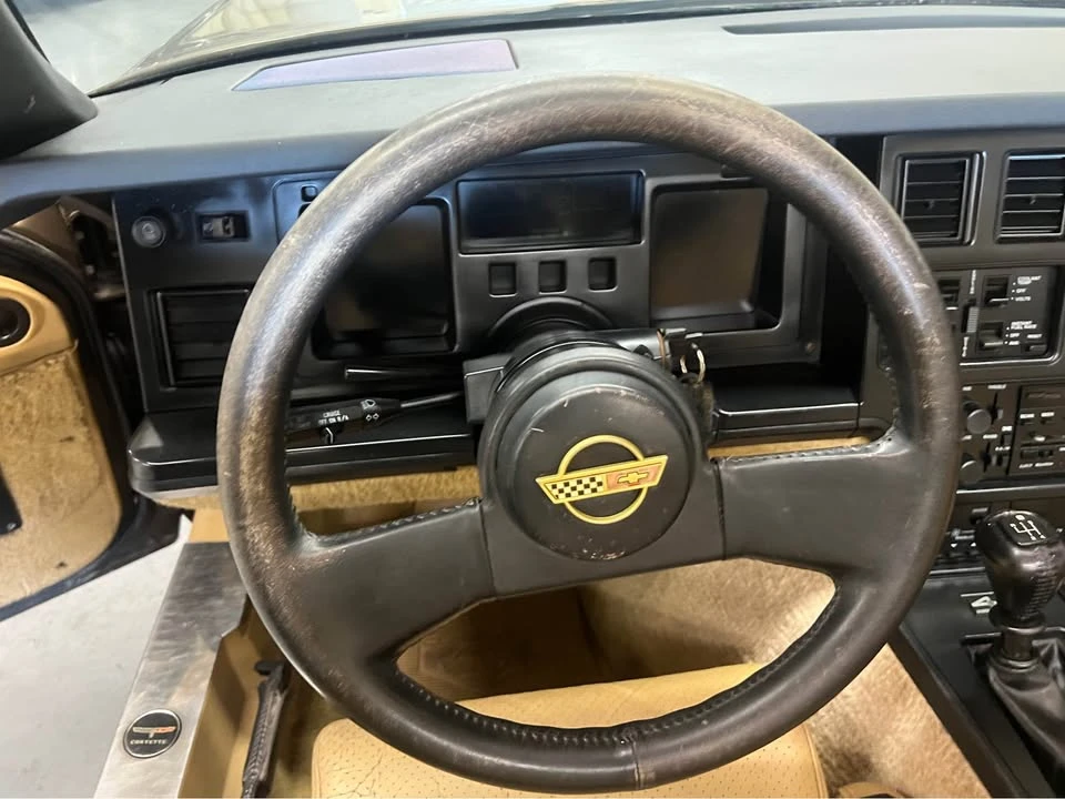 1987 Chevrolet Corvette C4 - Image 5 of 16