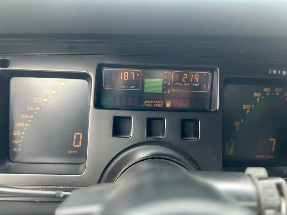 1987 Chevrolet Corvette C4 - Image 16 of 19