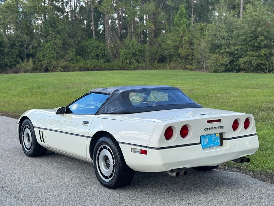 1987 Chevrolet Corvette C4 - Image 12 of 21
