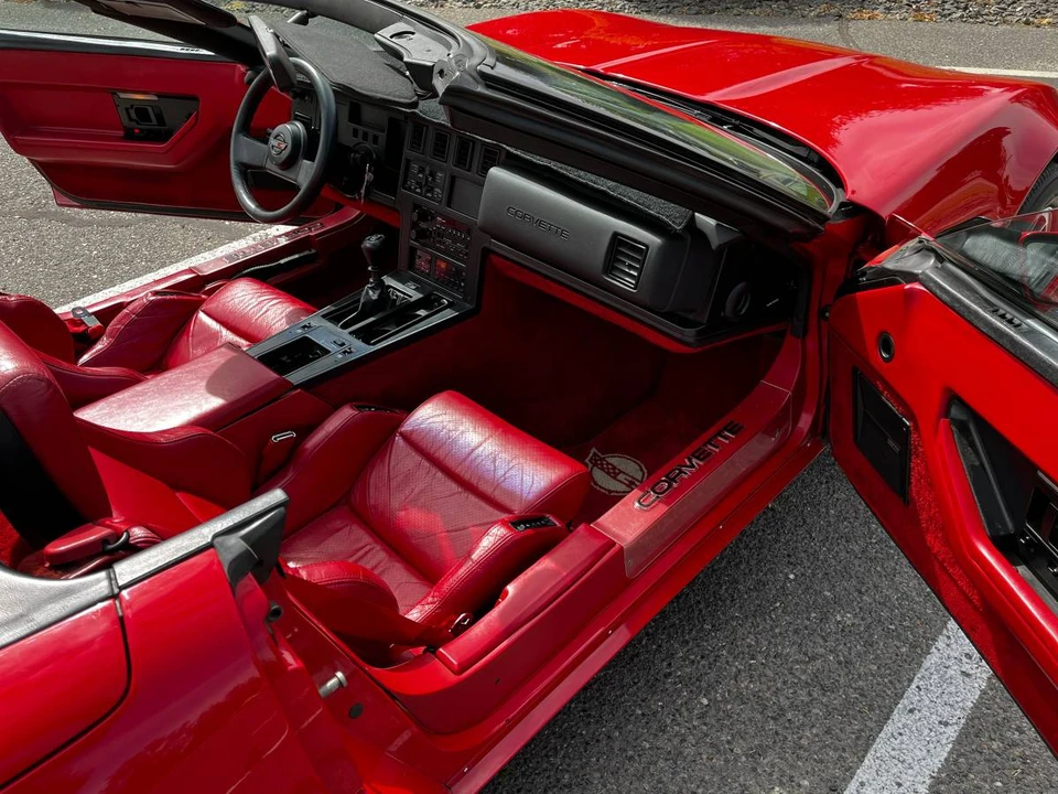 1987 Chevrolet Corvette C4 - Image 11 of 13