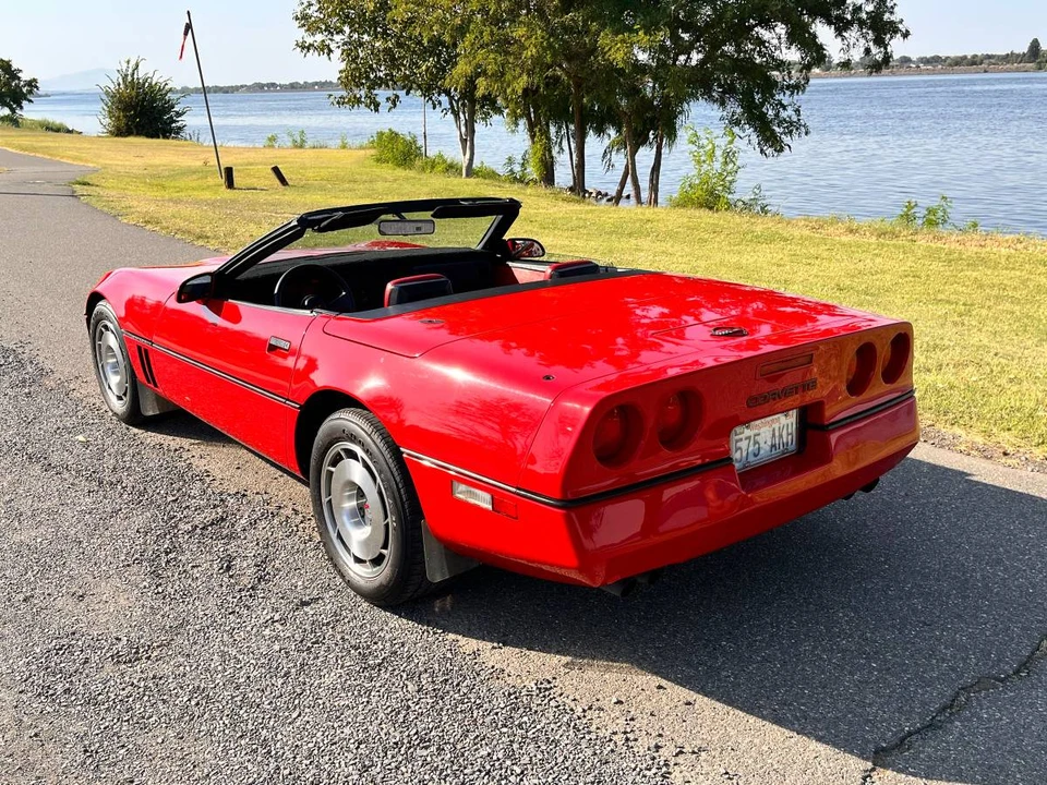1987 Chevrolet Corvette C4 - Image 3 of 13