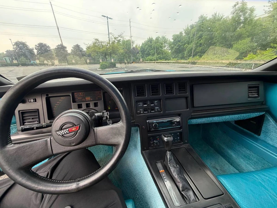 1987 Chevrolet Corvette C4 - Image 8 of 11