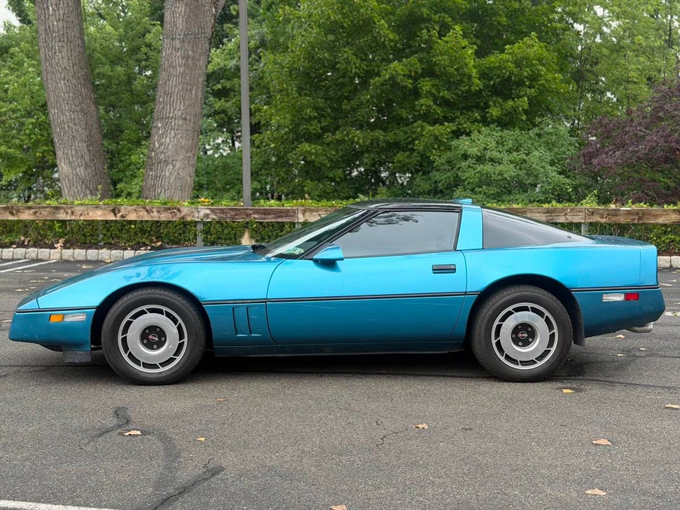 1987 Chevrolet Corvette C4 - Image 5 of 11