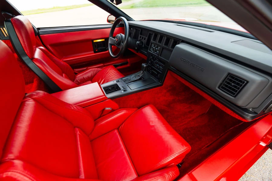1987 Chevrolet Corvette C4 - Image 16 of 30
