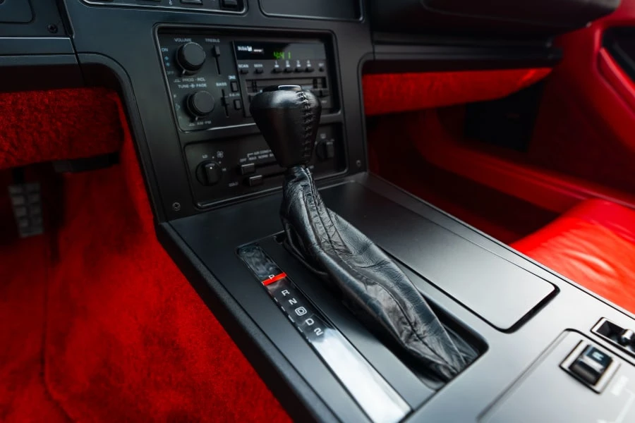 1987 Chevrolet Corvette C4 - Image 25 of 30