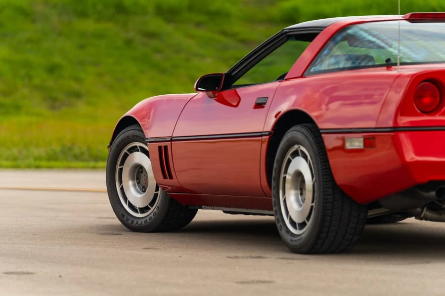 1987 Chevrolet Corvette C4 - Image 13 of 30