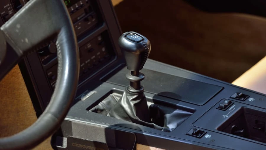 1987 Chevrolet Corvette C4 - Image 9 of 28