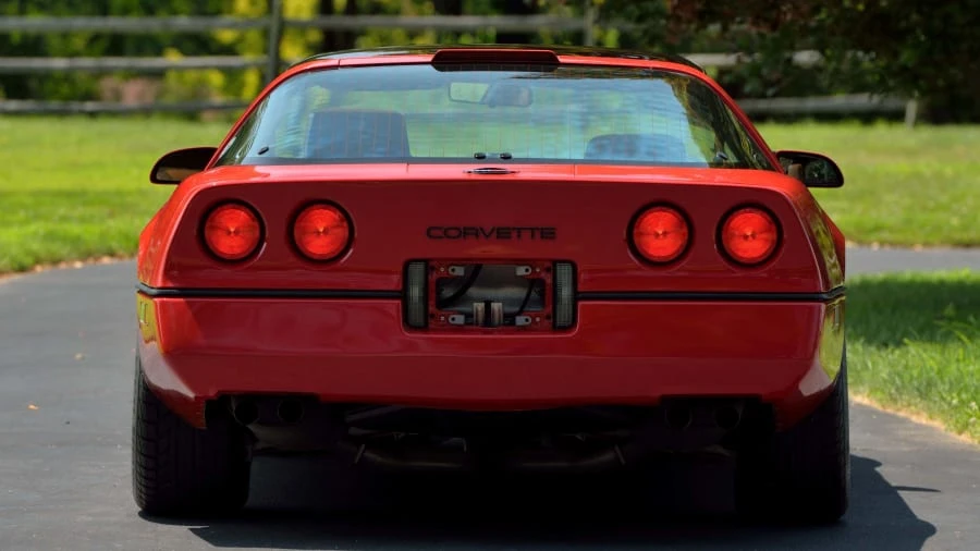 1987 Chevrolet Corvette C4 - Image 20 of 28