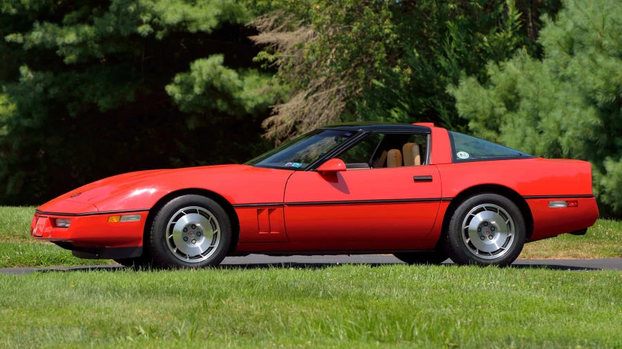 1987 Chevrolet Corvette C4 - Image 27 of 28