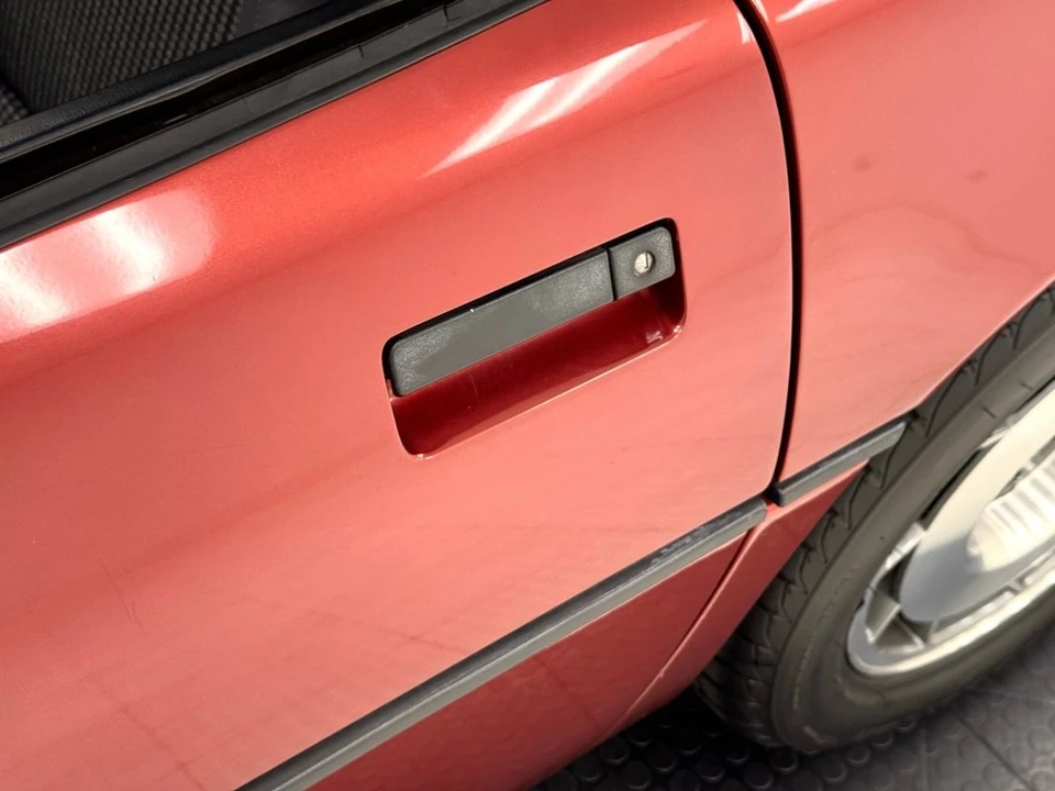 1987 Chevrolet Corvette C4 - Image 14 of 21