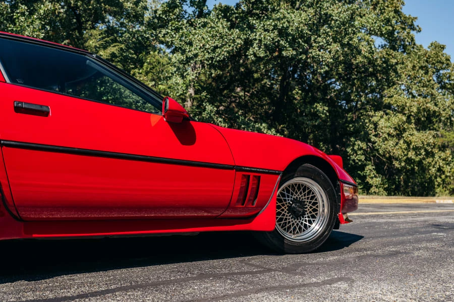 1987 Chevrolet Corvette C4 - Image 28 of 31