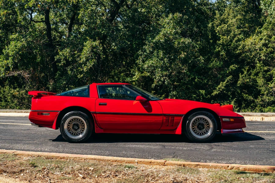 1987 Chevrolet Corvette C4 - Image 13 of 31