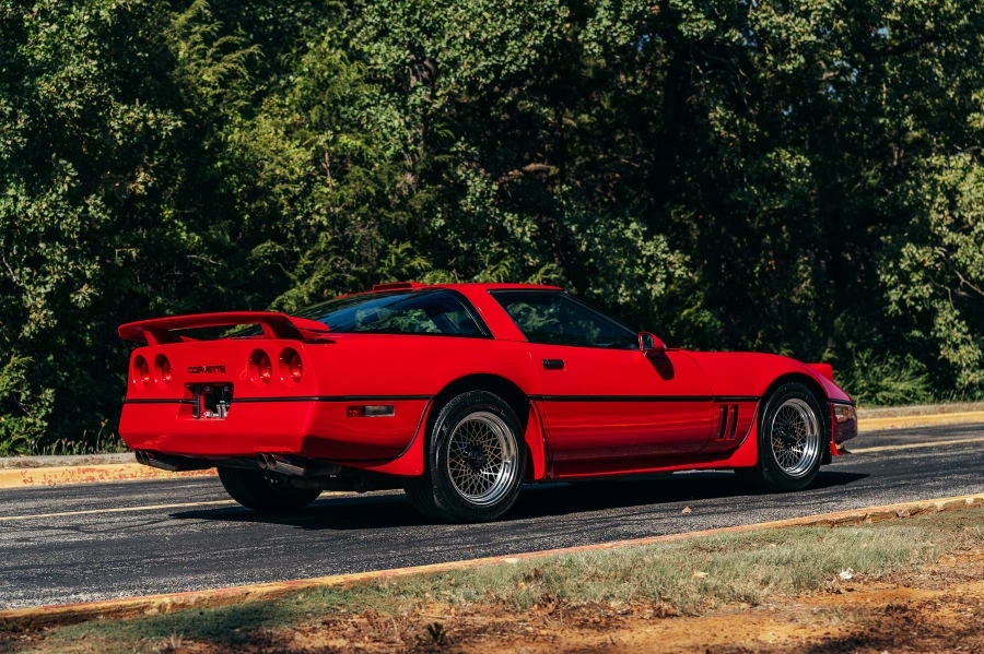 1987 Chevrolet Corvette C4 - Image 12 of 31