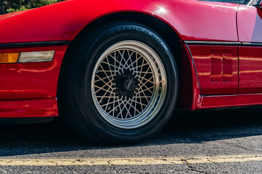 1987 Chevrolet Corvette C4 - Image 30 of 31