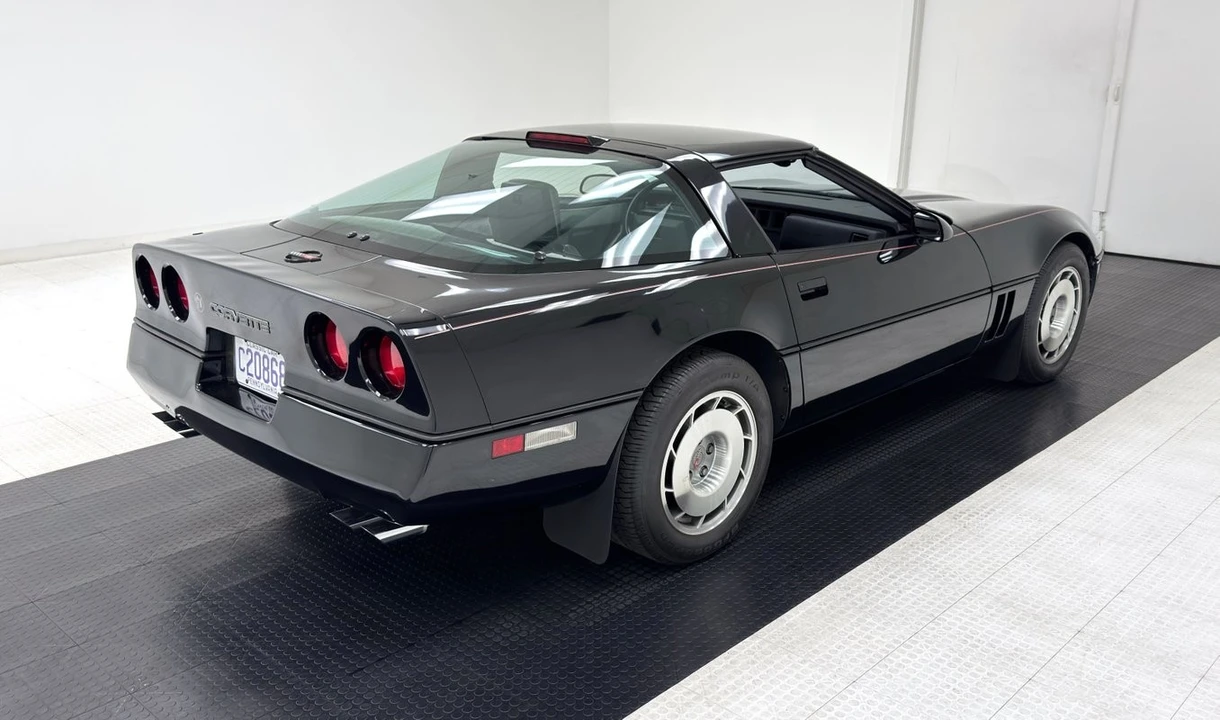 1987 Chevrolet Corvette C4 - Image 5 of 12