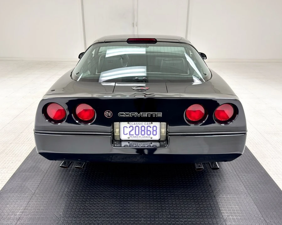 1987 Chevrolet Corvette C4 - Image 4 of 12
