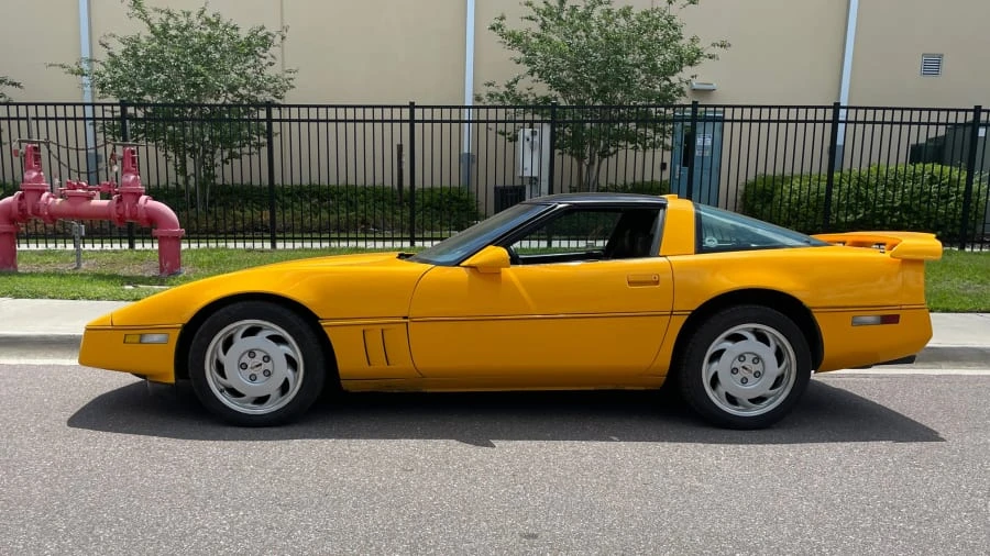 1987 Chevrolet Corvette C4 - Image 2 of 7