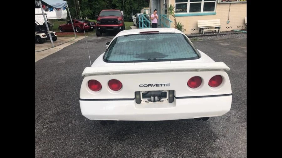 1987 Chevrolet Corvette C4 - Image 11 of 12