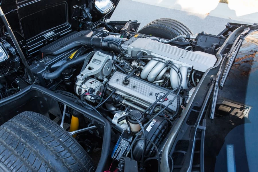 1987 Chevrolet Corvette C4 - Image 6 of 12