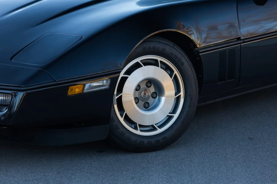 1987 Chevrolet Corvette C4 - Image 9 of 12